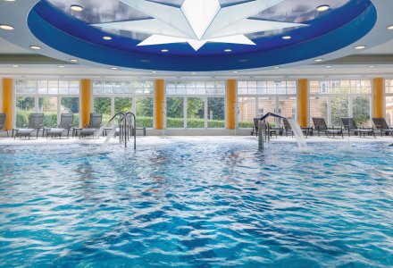 Schwimmbad im Ensana Health Spa Hotel Hvezda  in Marienbad © Jan Prerovsky