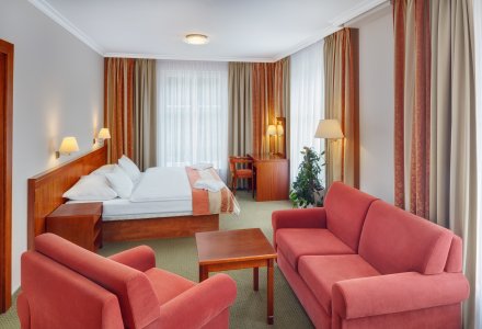 Wohnbeispiel Junior Suite im Spa & Wellness Hotel Olympia in Marienbad © janprerovsky.com