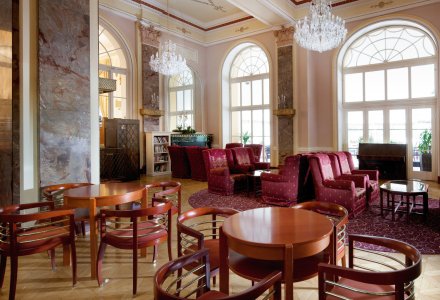Hotelhalle im Hotel Radium Palace in St. Joachimsthal