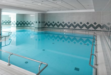 Schwimmbad im Hotel Radium Palace in St. Joachimsthal