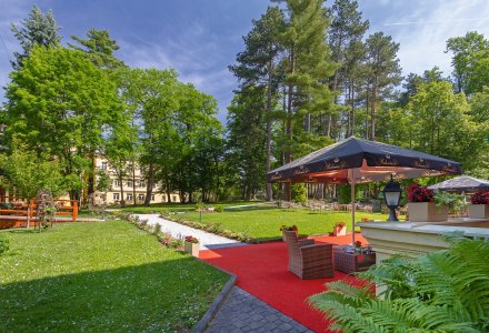 Waldpark im Spa Resort PAWLIK-AQUAFORUM in Franzensbad