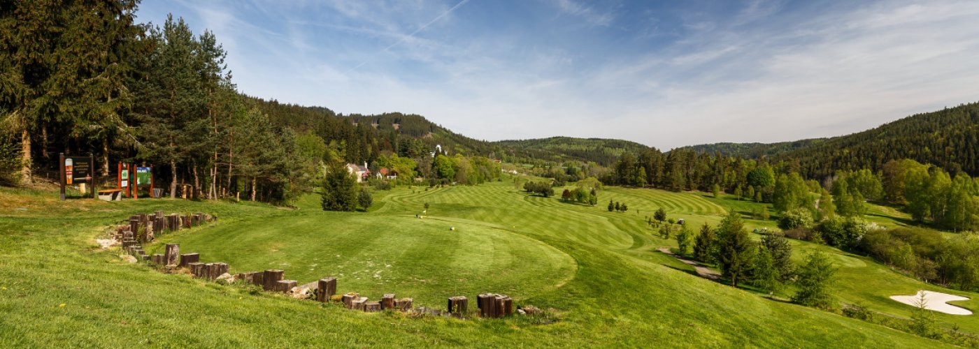 Golfplatz Cihelny